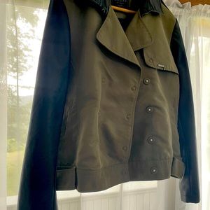 Great Fall jacket! Guess women’s leather and fabric jacket size L
